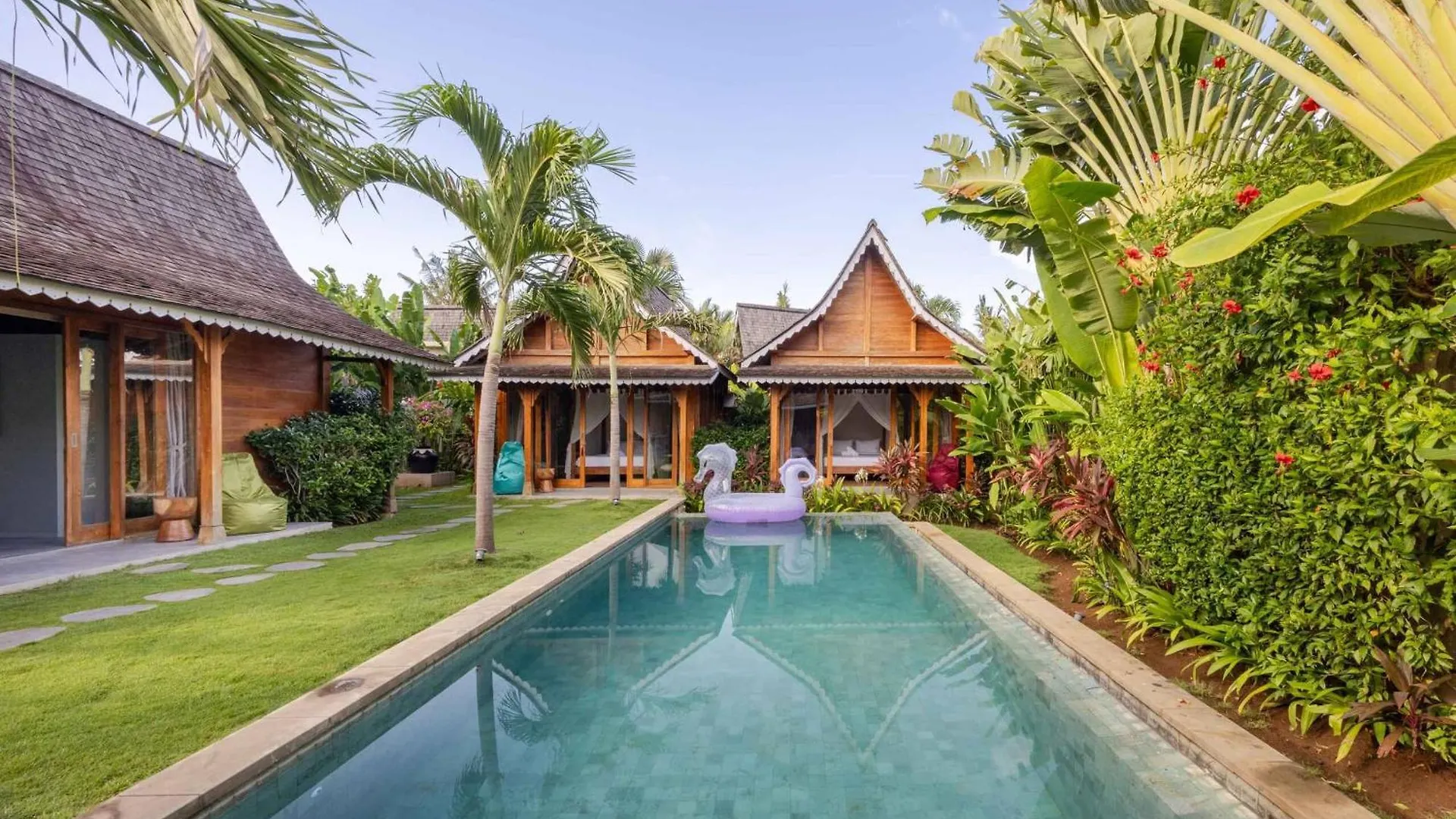 Villa Du Bah - Family Gateway 3Br Villa 12Min To Beach With Private Pool And Parking Kerobokan  Indonesia
