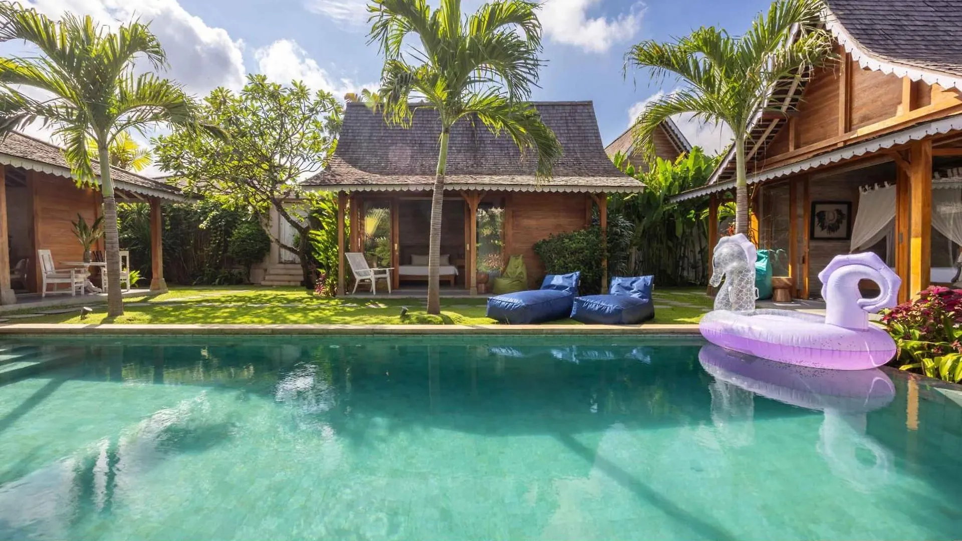 Villa Du Bah - Family Gateway 3Br Villa 12Min To Beach With Private Pool And Parking Kerobokan  Kerobokan (Bali)